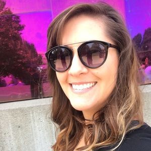 Meet your Posher, Christine